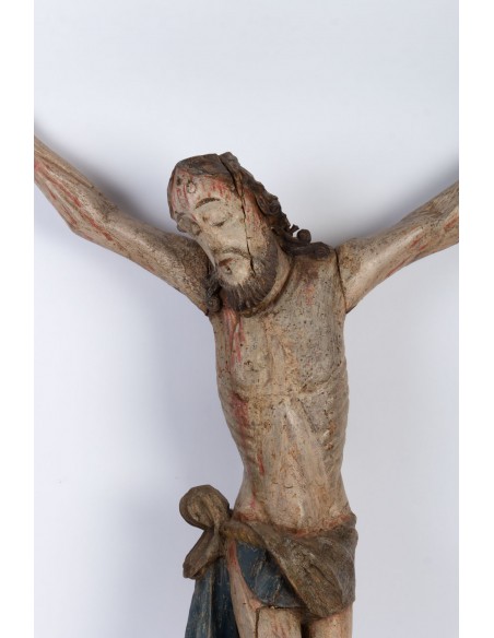 Christ en bois polychrome. XVIIIème siècle.