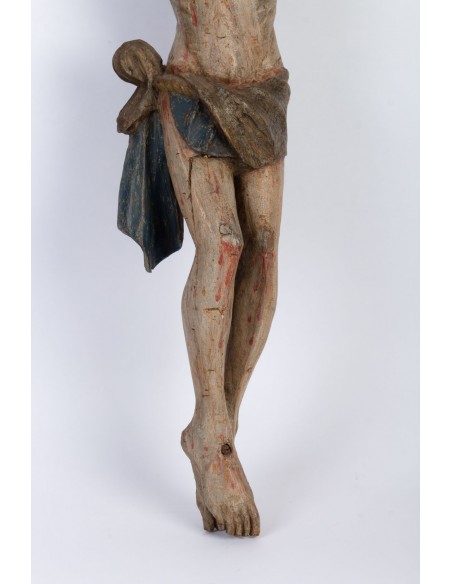 Christ en bois polychrome. XVIIIème siècle.