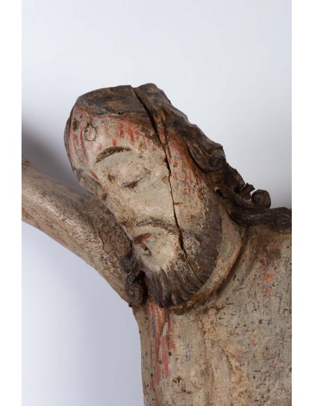 Christ en bois polychrome. XVIIIème siècle.