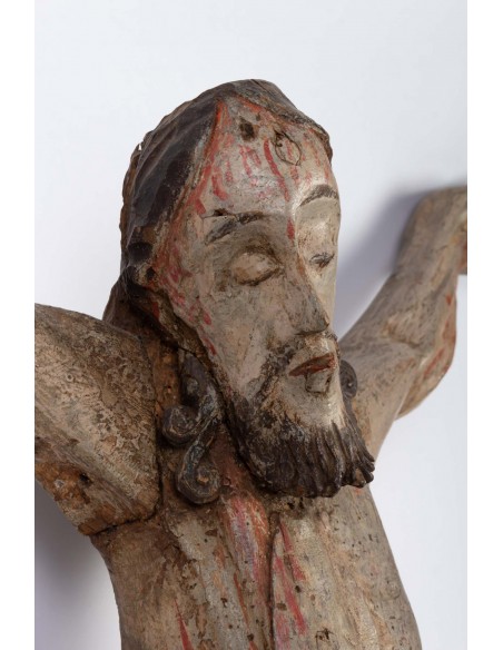 Christ en bois polychrome. XVIIIème siècle.