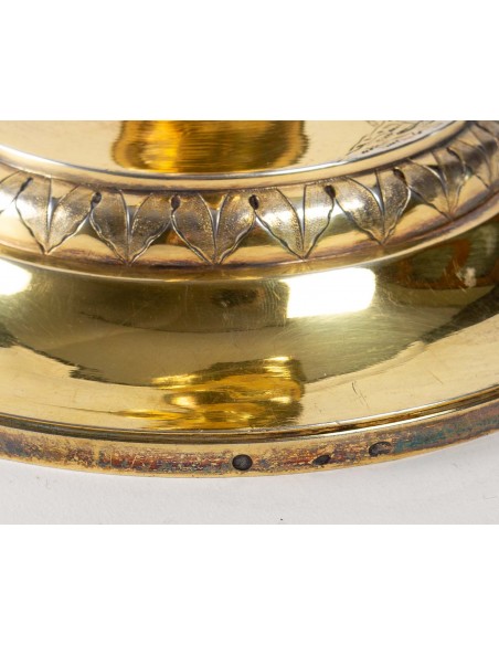 Chalice and its paten.