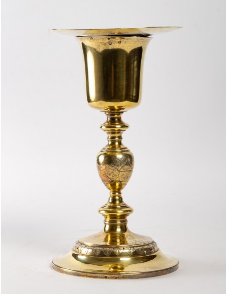 Chalice and its paten.