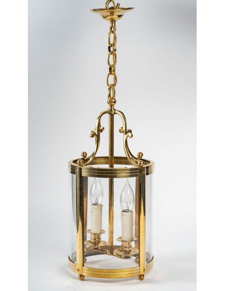 Paire de lanternes de style Louis XVI.