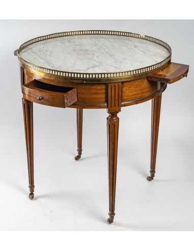 Table bouillotte de style Louis XVI...