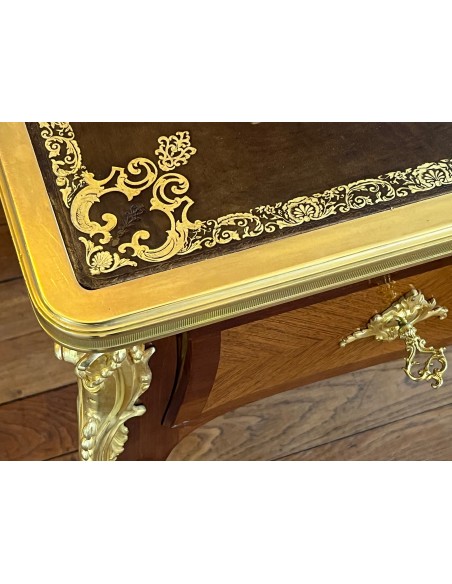 A Louis XV Style Desk. 19th century.