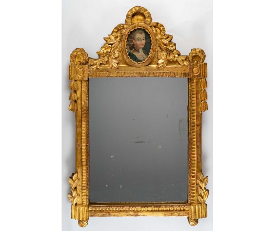 Miroir à fronton d'époque...