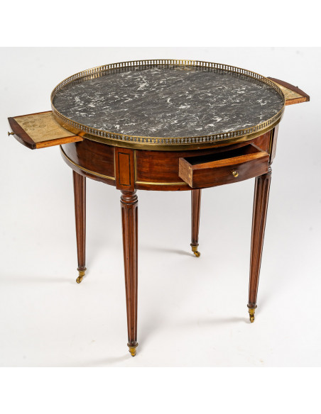 Table bouillotte d'époque Louis XVI (1774 - 1793).  XVIIIe siècle.