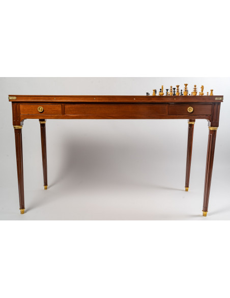 Table de jeux tric-trac d'époque Louis XVI (1774 - 1793).  XVIIIe siècle.