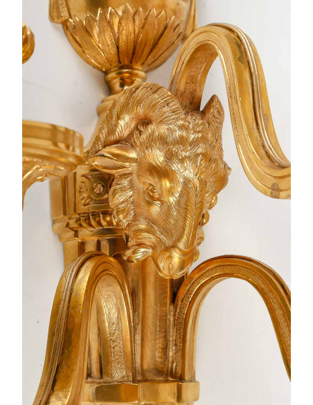 Paire d'appliques de style Louis XVI.  XIXe siècle.