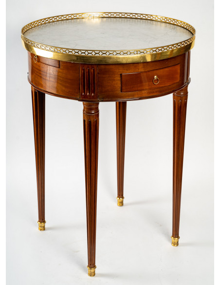 Table bouillotte d'époque Louis XVI (1774 - 1793).  XVIIIe siècle.