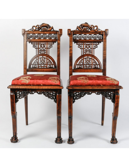 Paire de chaises attribuées à Viardot.  XIXe siècle.