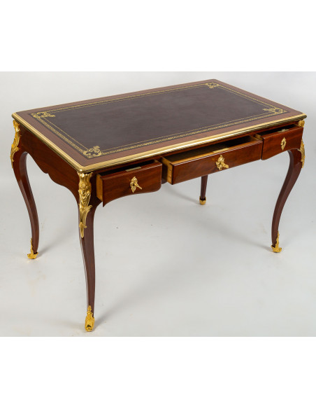 Bureau de style Louis XV d'époque Napoléon III (1848 - 1870).  XIXe siècle.