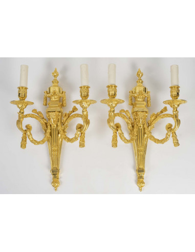 A Pair of Wall - Lights in Louis XVI...