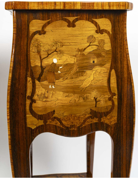 Paire de chevets de style Louis XV.  XIXe siècle.