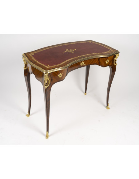 Bureau de dame de style Louis XV, d'époque Napoléon III (1848-1870)