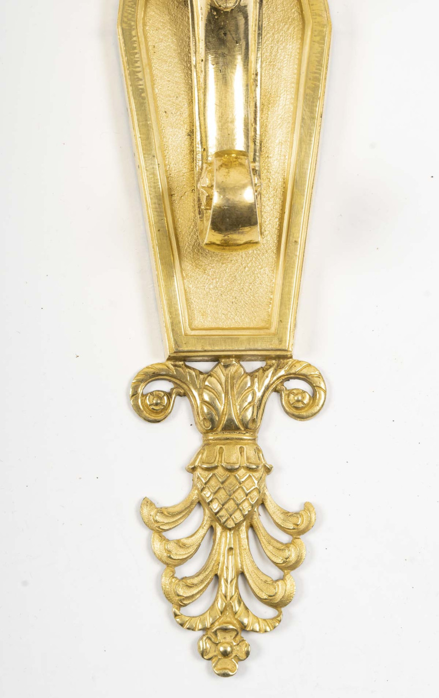 Pair Of Wall Lights Decorated With... Pair Of Wall Lights Decorated With...