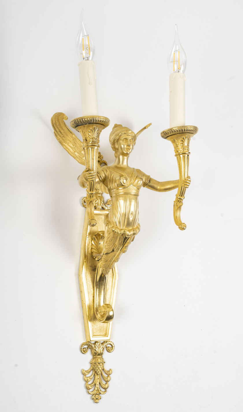 Pair Of Wall Lights Decorated With... Pair Of Wall Lights Decorated With...