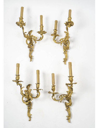 Suite de 4 appliques d'époque Louis... Suite de 4 appliques d'époque Louis...