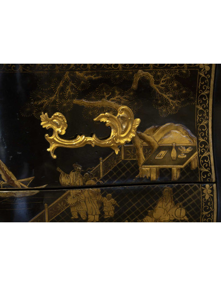 Commode à decor de la chine XIXéme siècle