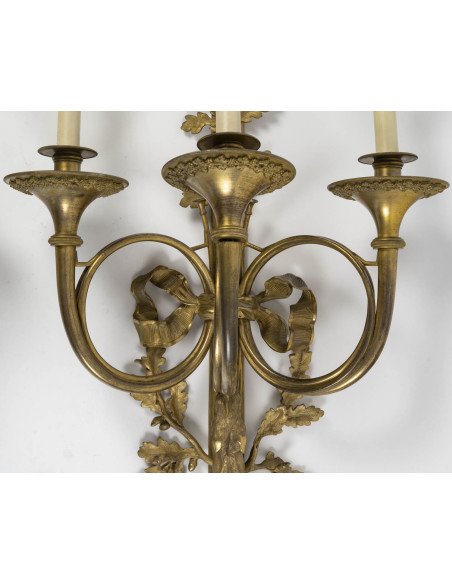 Paire d'appliques de style Louis XVI.  XIXe siècle.
