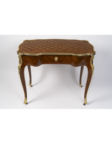 Bureau de dame de style Louis XV, d'époque Napoléon III (1848-1870)