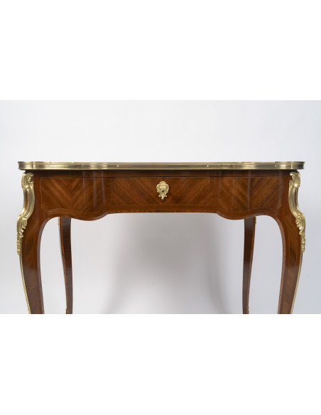 Bureau de dame de style Louis XV, d'époque Napoléon III (1848-1870)