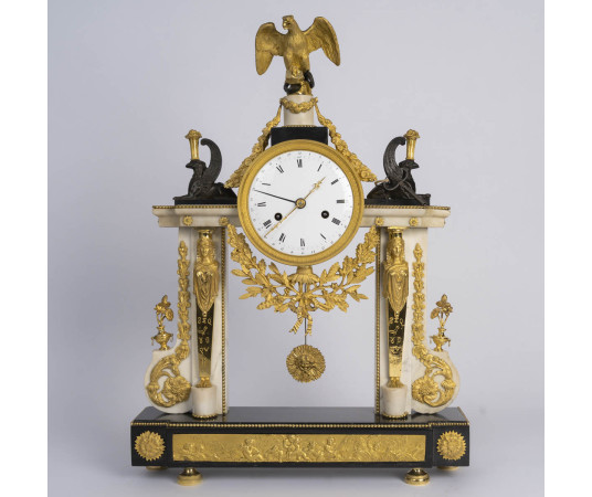 Pendule portique d'époque...