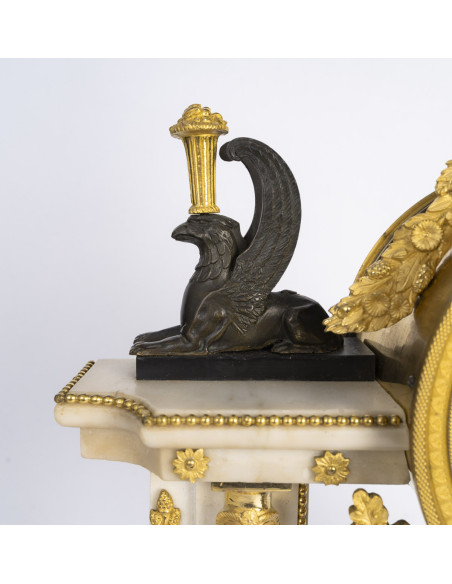 Pendule portique d'époque Louis XVI . XVIIIème siècle.