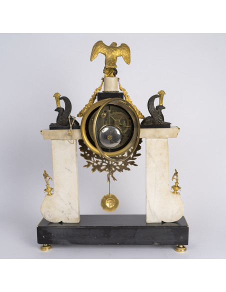 Pendule portique d'époque Louis XVI . XVIIIème siècle.