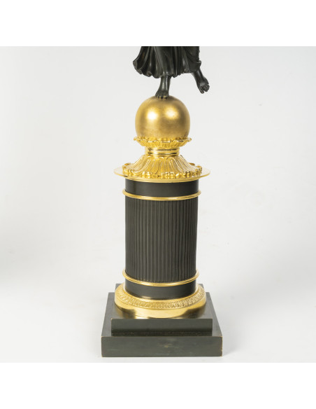 Grande paire de candélabre en bronze doré et patiné, d'époque Second Empire (1848-1870), XIXème siècle.