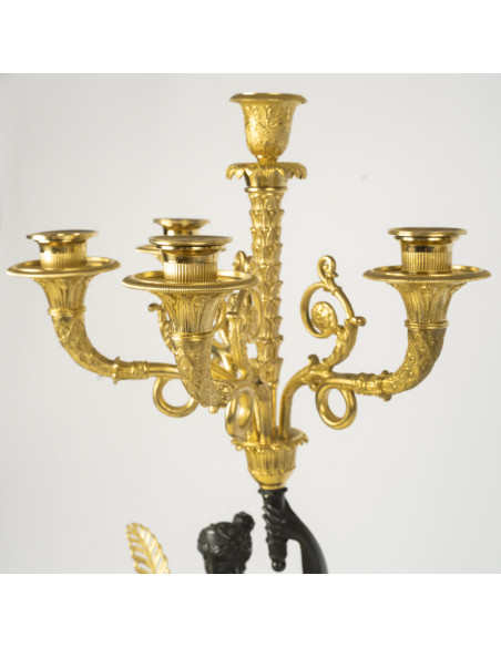 Grande paire de candélabre en bronze doré et patiné, d'époque Second Empire (1848-1870), XIXème siècle.