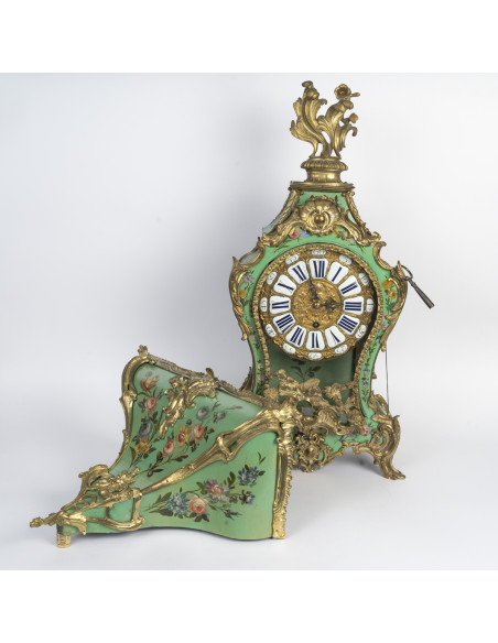 Bronze wall sconce with floral decoration, Louis XV period (1724–1774), 18th century.