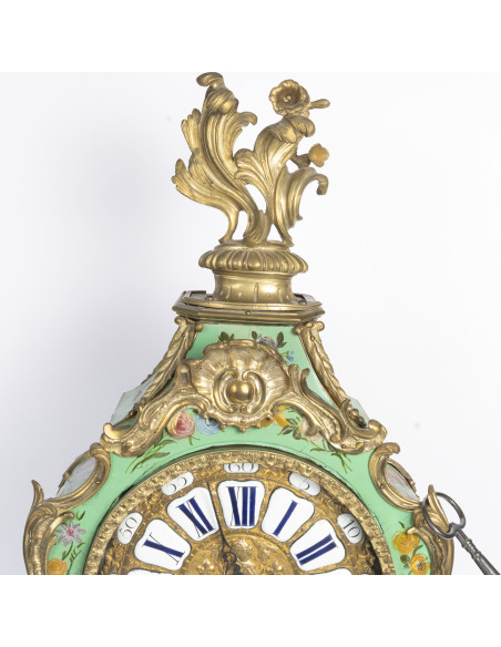 Bronze wall sconce with floral decoration, Louis XV period (1724–1774), 18th century.
