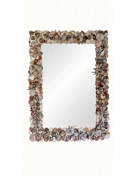Exceptionnel miroir à décor de coquillage. XXéme siècle.