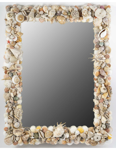 Exceptionnel miroir à décor de coquillage.XXéme siècle.