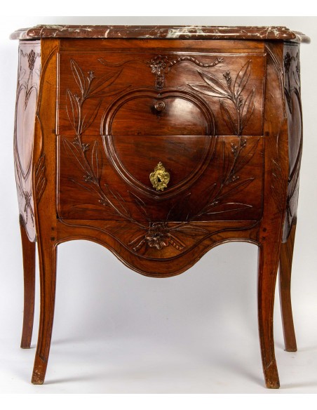 Commode provençale d'époque Louis XV (1724 - 1774). XVIIIème siècle.