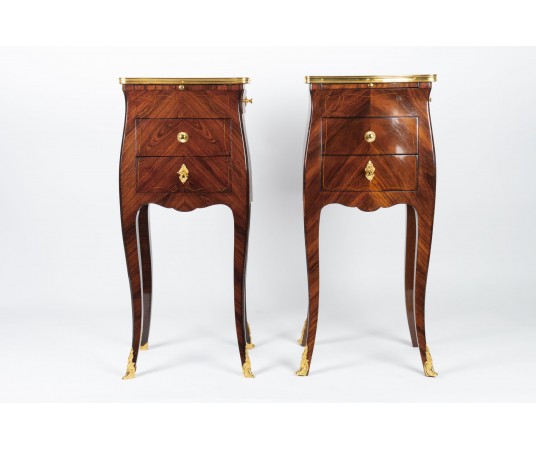 Paire de tables de nuit de...