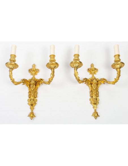 A Pair of scones in Louis XVI style.  19th century.